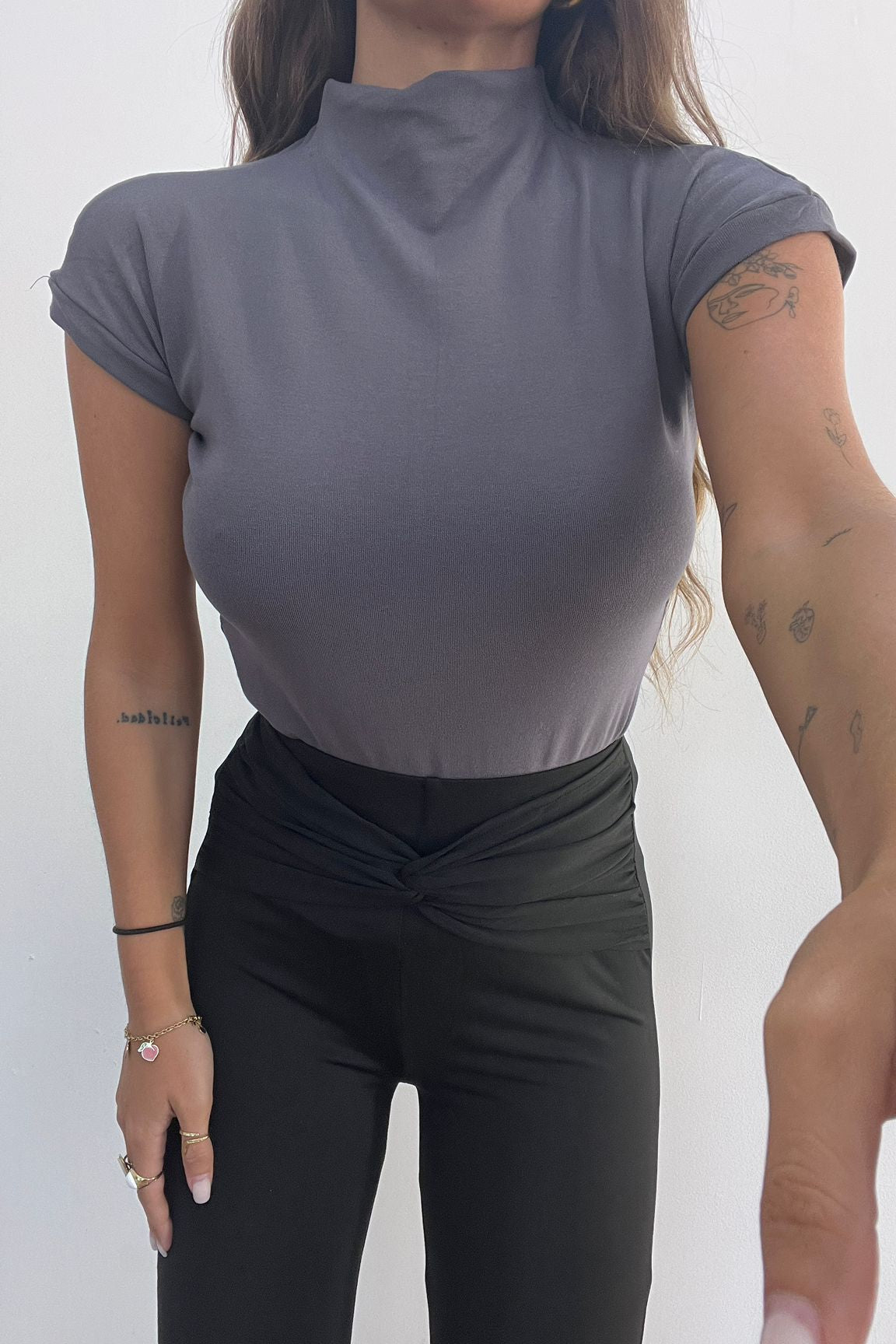 60743 SHIRT INIDA (grigia) - Frida Shop